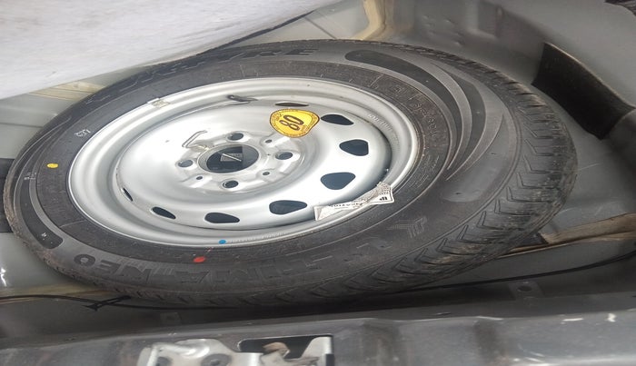 2023 Tata Tiago XT PETROL, Petrol, Manual, 27,916 km, tyre