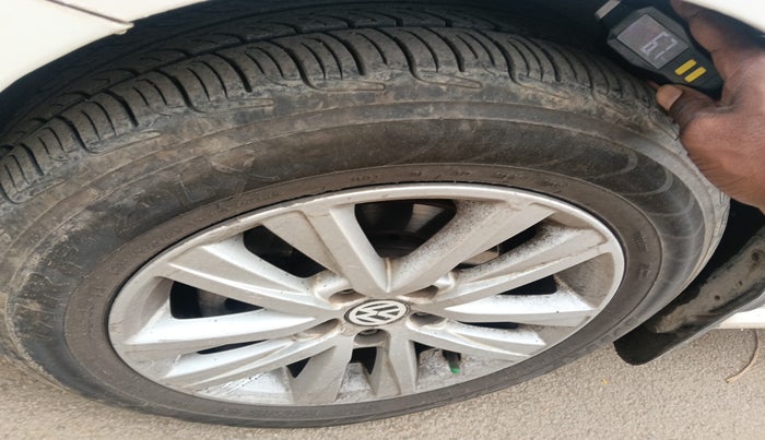 2013 Volkswagen Polo HIGHLINE DIESEL, Diesel, Manual, 92,947 km, tyre