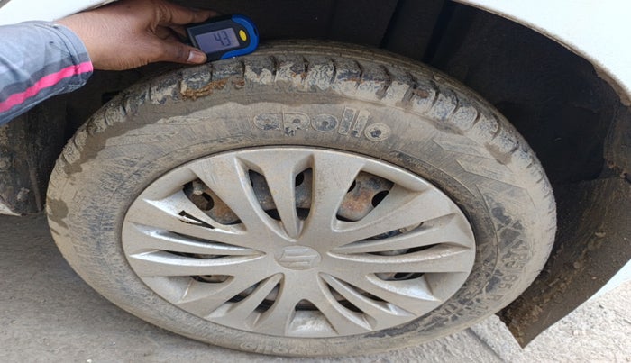 2015 Maruti Ertiga VXI CNG, Petrol, Manual, 50,571 km, tyre
