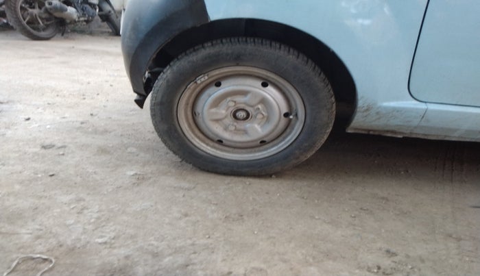2011 Tata Nano CX, Petrol, Manual, 56,402 km, tyre