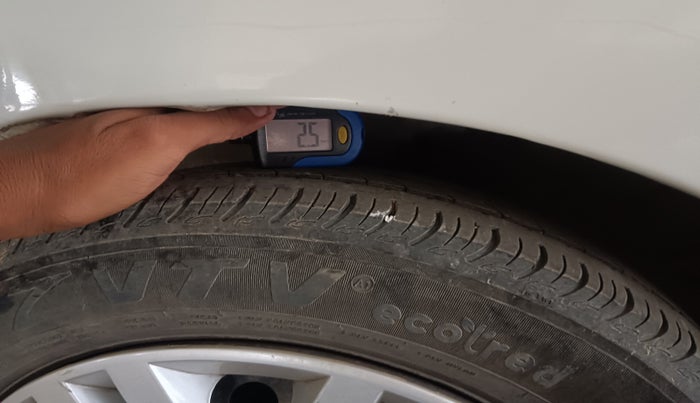 2015 Maruti Celerio ZXI, Petrol, Manual, 2,05,916 km, tyre