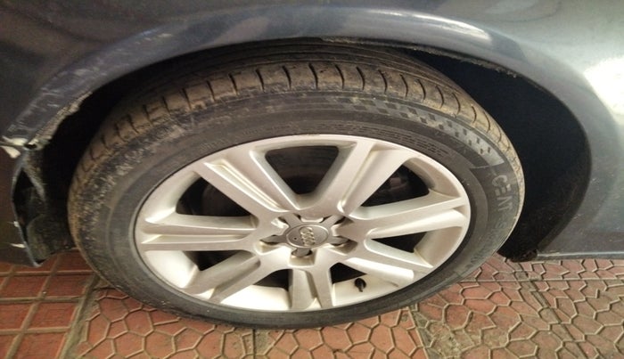 2010 Audi A4 2.0 TFSI, Petrol, Automatic, 12,345 km, tyre