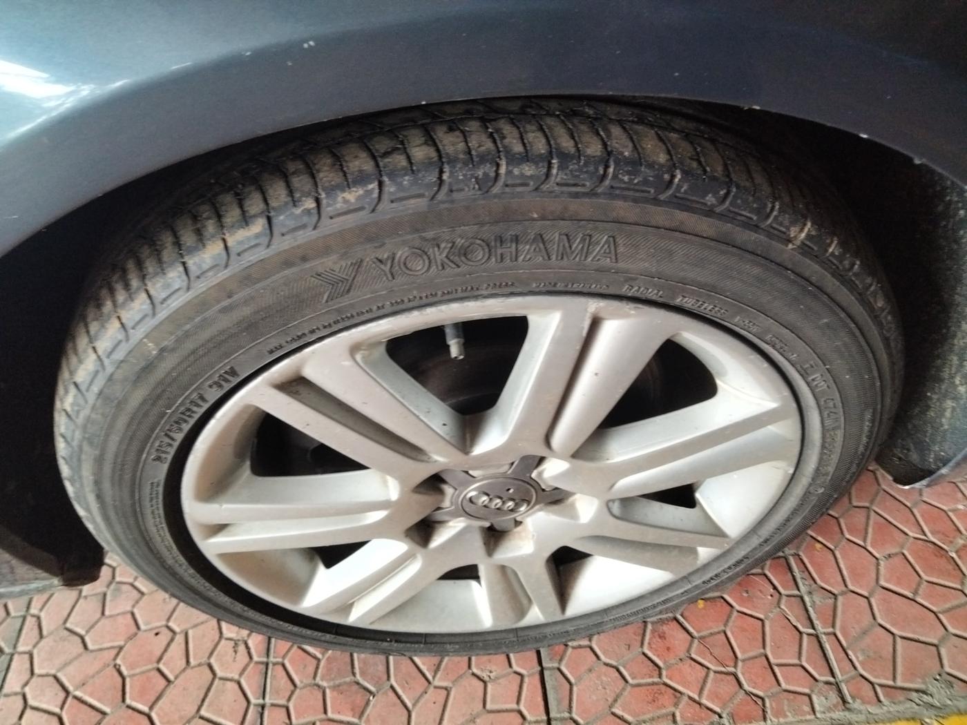 2010 Audi A4 2.0 TFSI, Petrol, Automatic, 12,345 km, tyre