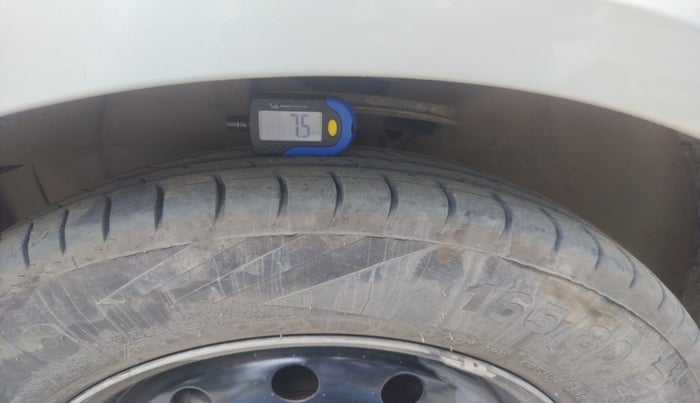 2010 Maruti Swift VDI, Diesel, Manual, 1,36,421 km, tyre