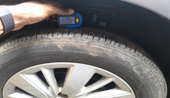 2015 Maruti Swift ZXI, Petrol, Manual, 81,738 km, tyre