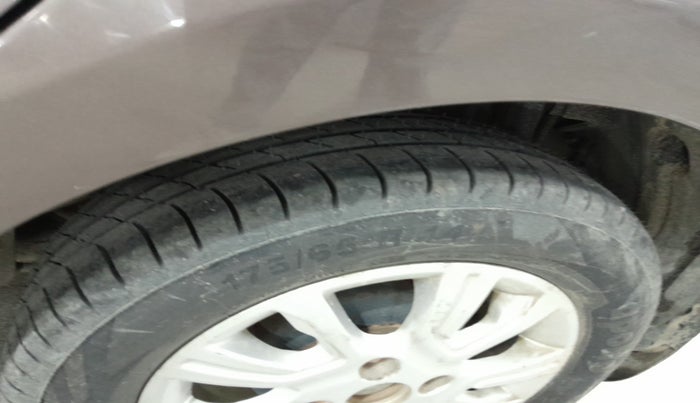 2017 Tata Tiago XZ PETROL, Petrol, Manual, 93,667 km, tyre