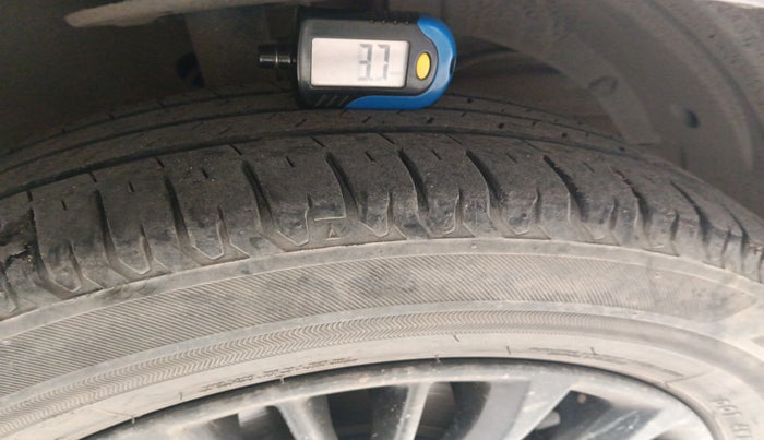 2020 Maruti XL6 ZETA MT, Petrol, Manual, 35,857 km, tyre