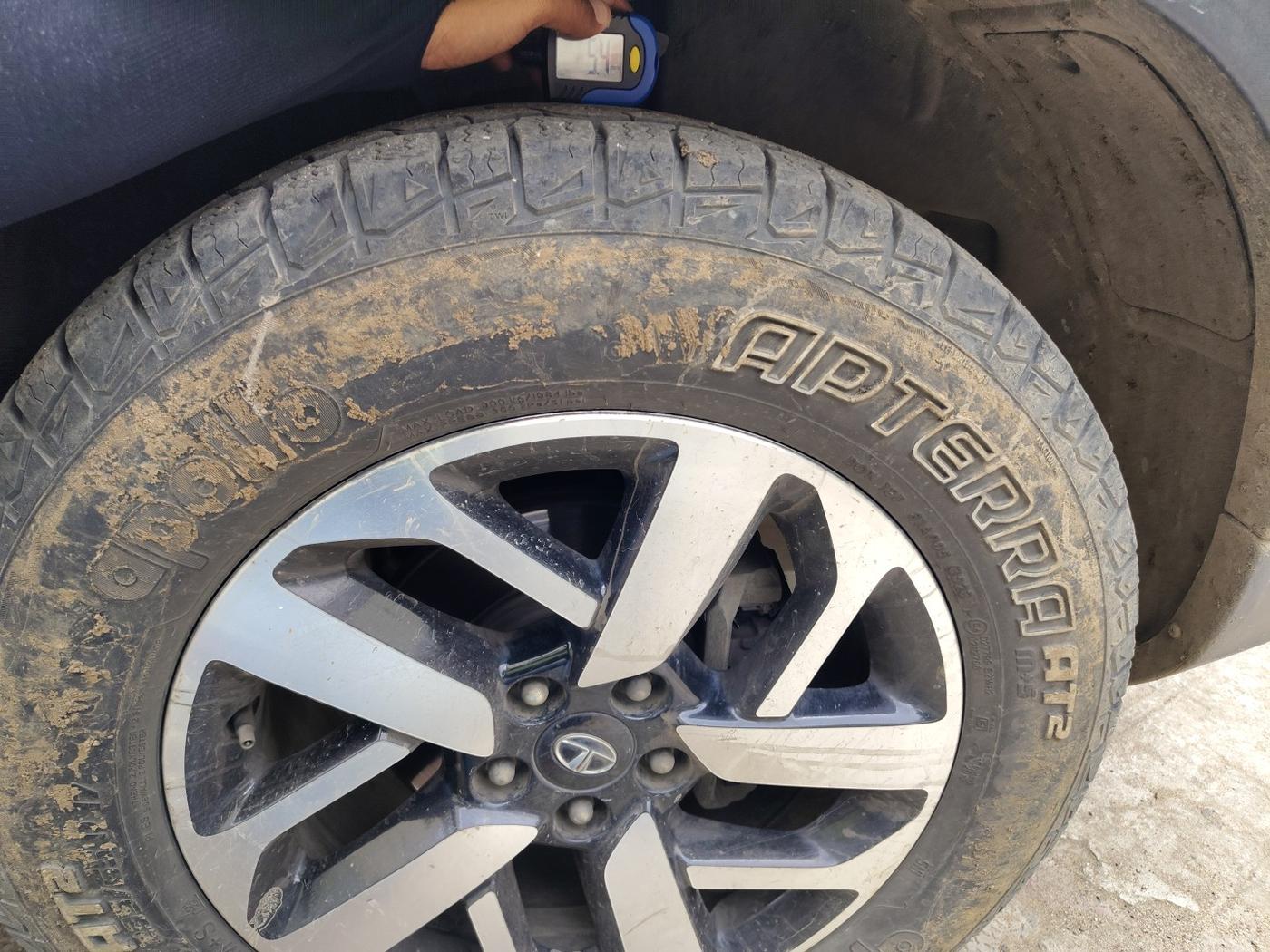 2021 Tata Harrier XZ PLUS 2.0L DUAL TONE, Diesel, Manual, 85,000 km, tyre