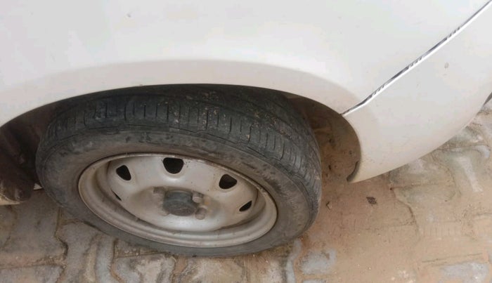 2010 Maruti Alto K10 LXI, Petrol, Manual, 79,713 km, tyre