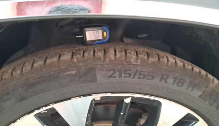 2021 MG HECTOR PLUS SHARP 2.0 DIESEL TURBO MT 6-STR, Diesel, Manual, 1,50,623 km, tyre