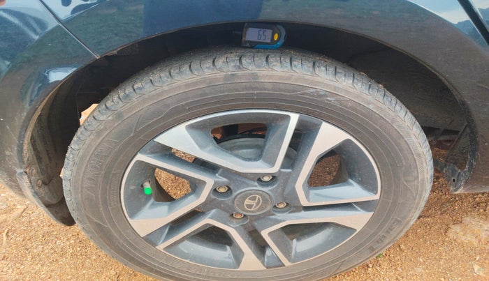 2022 Tata Tiago XZ PLUS PETROL, Petrol, Manual, 49,847 km, tyre
