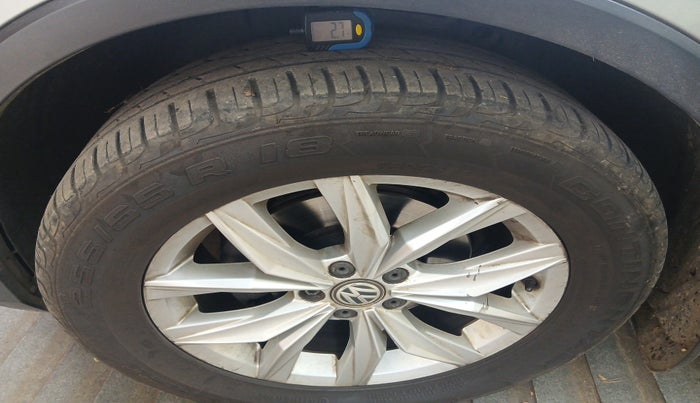 2017 Volkswagen TIGUAN HIGHLINE TDI AT, Diesel, Automatic, 1,70,268 km, tyre