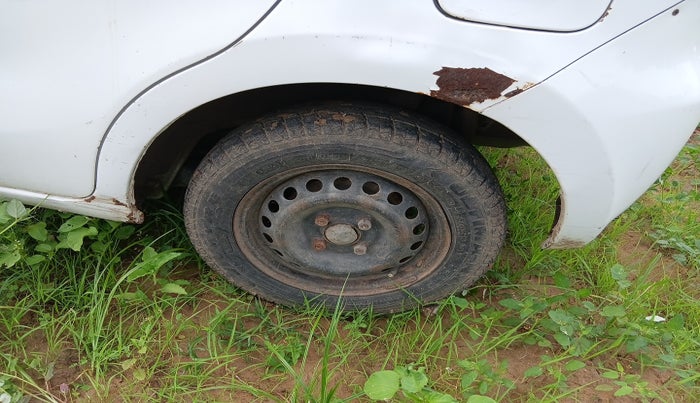 2014 Datsun Go T, Petrol, Manual, 55,766 km, tyre