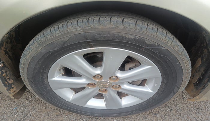 2011 Toyota Corolla Altis G PETROL, Petrol, Manual, 98,172 km, tyre