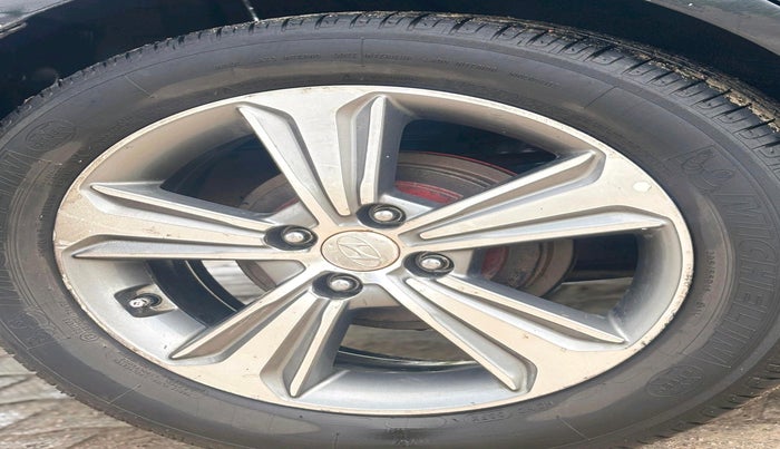 2019 Hyundai Verna 1.6 CRDI SX, Diesel, Manual, 82,136 km, tyre