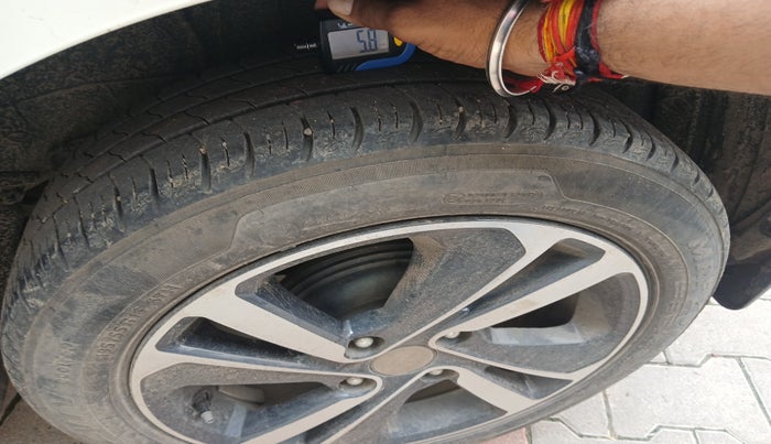 2022 Tata ALTROZ XZ PETROL, Petrol, Manual, 25,623 km, tyre