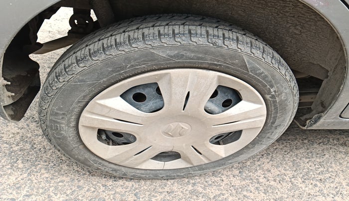 2011 Maruti Wagon R 1.0 VXI, Petrol, Manual, 56,802 km, tyre