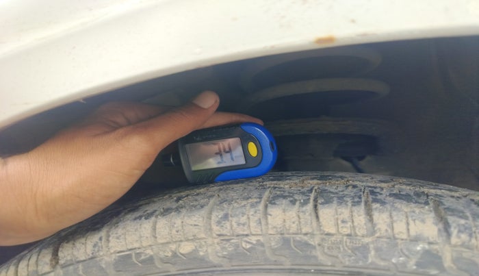 2013 Maruti Ritz LDI, Diesel, Manual, 95,000 km, tyre