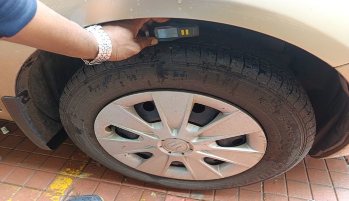 2011 Maruti SX4 VXI, Petrol, Manual, 82,888 km, tyre