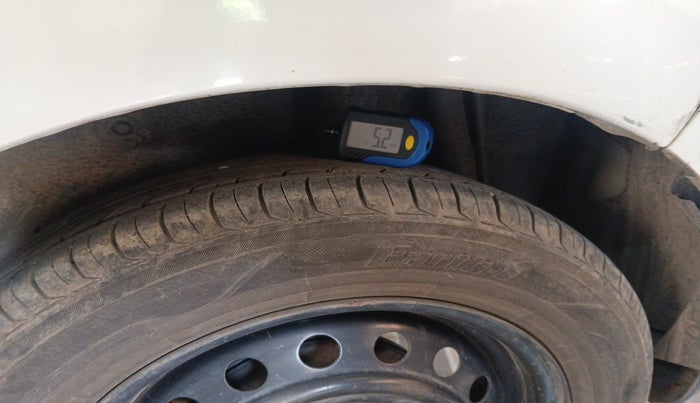 2014 Maruti Celerio ZXI, Petrol, Manual, 1,47,171 km, tyre
