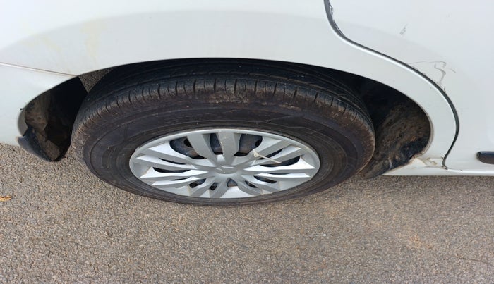 2019 Maruti Dzire VXI, Petrol, Manual, 1,85,602 km, tyre