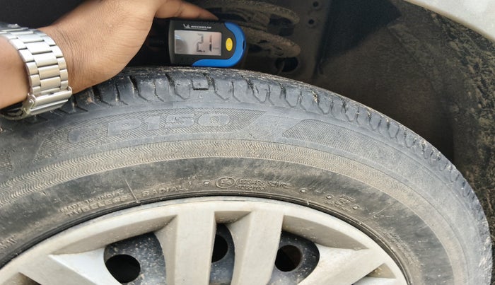 2018 Maruti Dzire VXI AMT, Petrol, Automatic, 70,135 km, tyre