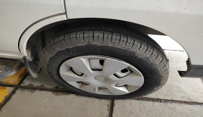 2018 Maruti Eeco TOUR V 5 SEATER, Petrol, Manual, 51,353 km, tyre
