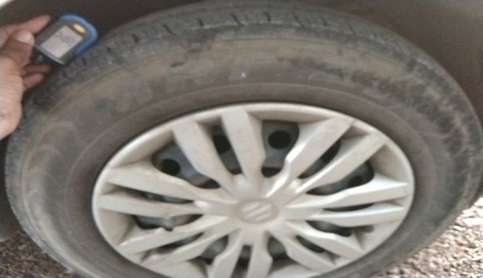 2019 Maruti Dzire VXI, Petrol, Manual, 1,17,929 km, tyre