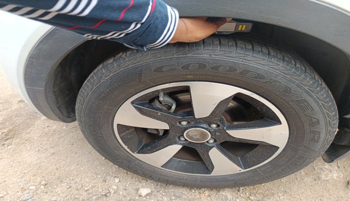 2018 Tata NEXON XZA PLUS DIESEL, Diesel, Automatic, 1,39,427 km, tyre