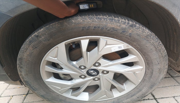 2021 Hyundai Creta SX 1.5 PETROL, Petrol, Manual, 27,154 km, tyre