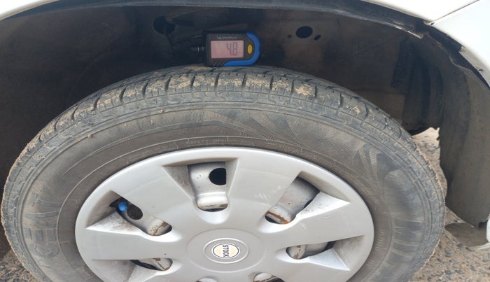 2017 Maruti Wagon R 1.0 LXI CNG, Petrol, Manual, 72,335 km, tyre
