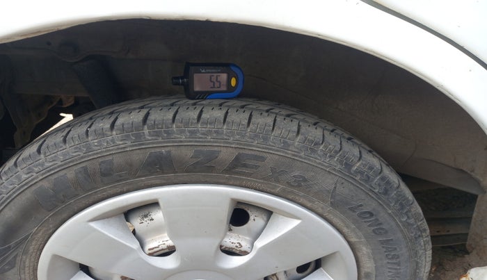 2017 Maruti Wagon R 1.0 LXI CNG, Petrol, Manual, 72,335 km, tyre