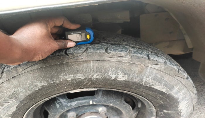 2020 Mahindra Bolero B6 (O), Diesel, Manual, 73,138 km, tyre