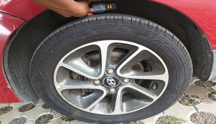 2017 Hyundai Grand i10 SPORTZ (O) AT 1.2 KAPPA VTVT, Petrol, Automatic, 38,918 km, tyre