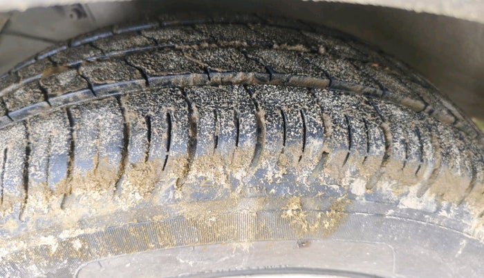 2023 Maruti Ertiga   VXI (O) CNG, Petrol, Manual, 1,23,753 km, tyre