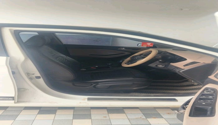 2020 Hyundai Elite i20 SPORTZ PLUS 1.2, Petrol, Manual, 92,531 km, tyre