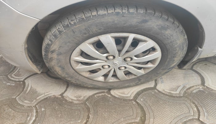 2013 Hyundai i10 ASTA 1.2, Petrol, Manual, 42,000 km, tyre