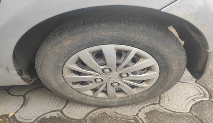 2013 Hyundai i10 ASTA 1.2, Petrol, Manual, 42,000 km, tyre