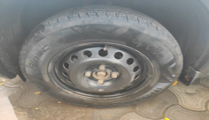 2022 Tata PUNCH ADVENTURE MT, Petrol, Manual, 82,594 km, tyre