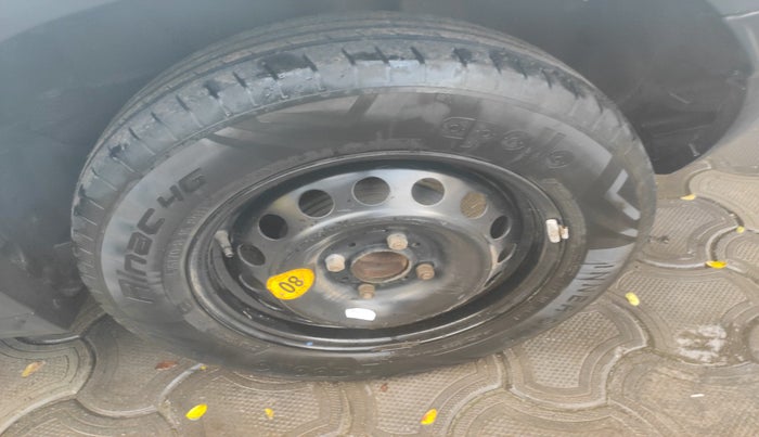 2022 Tata PUNCH ADVENTURE MT, Petrol, Manual, 82,594 km, tyre