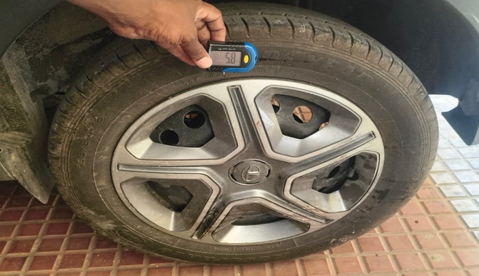 2018 Tata NEXON XM PETROL, Petrol, Manual, 29,240 km, tyre