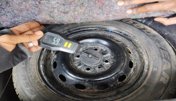 2015 Tata Bolt XT REVOTRON, Petrol, Manual, 56,886 km, tyre