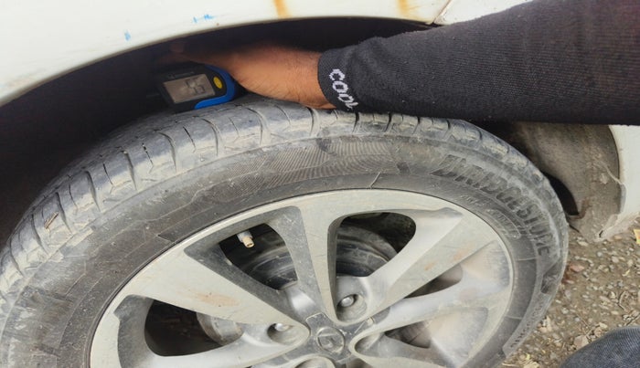 2016 Hyundai Elite i20 ASTA 1.4 CRDI (O), Diesel, Manual, 2,79,775 km, tyre