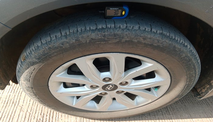 2019 Hyundai Creta SX 1.6 PETROL, Petrol, Manual, 72,500 km, tyre