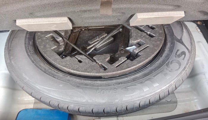 2019 Hyundai Creta SX 1.6 PETROL, Petrol, Manual, 72,500 km, tyre