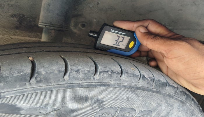 2016 Tata Zest XE 75PS DIESEL, Diesel, Manual, 1,37,500 km, tyre