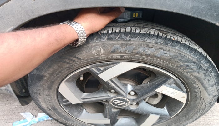 2021 Hyundai VENUE SX 1.0 TURBO, Petrol, Manual, 15,800 km, tyre