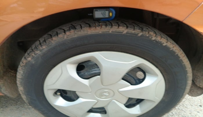 2016 Tata Tiago XZ PETROL, Petrol, Manual, 62,406 km, tyre