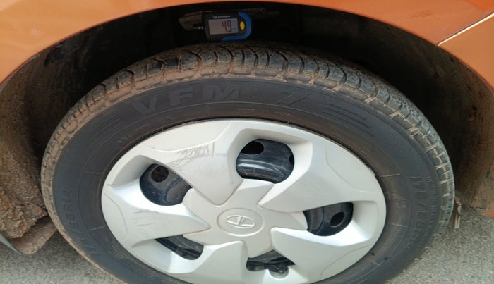 2016 Tata Tiago XZ PETROL, Petrol, Manual, 62,406 km, tyre