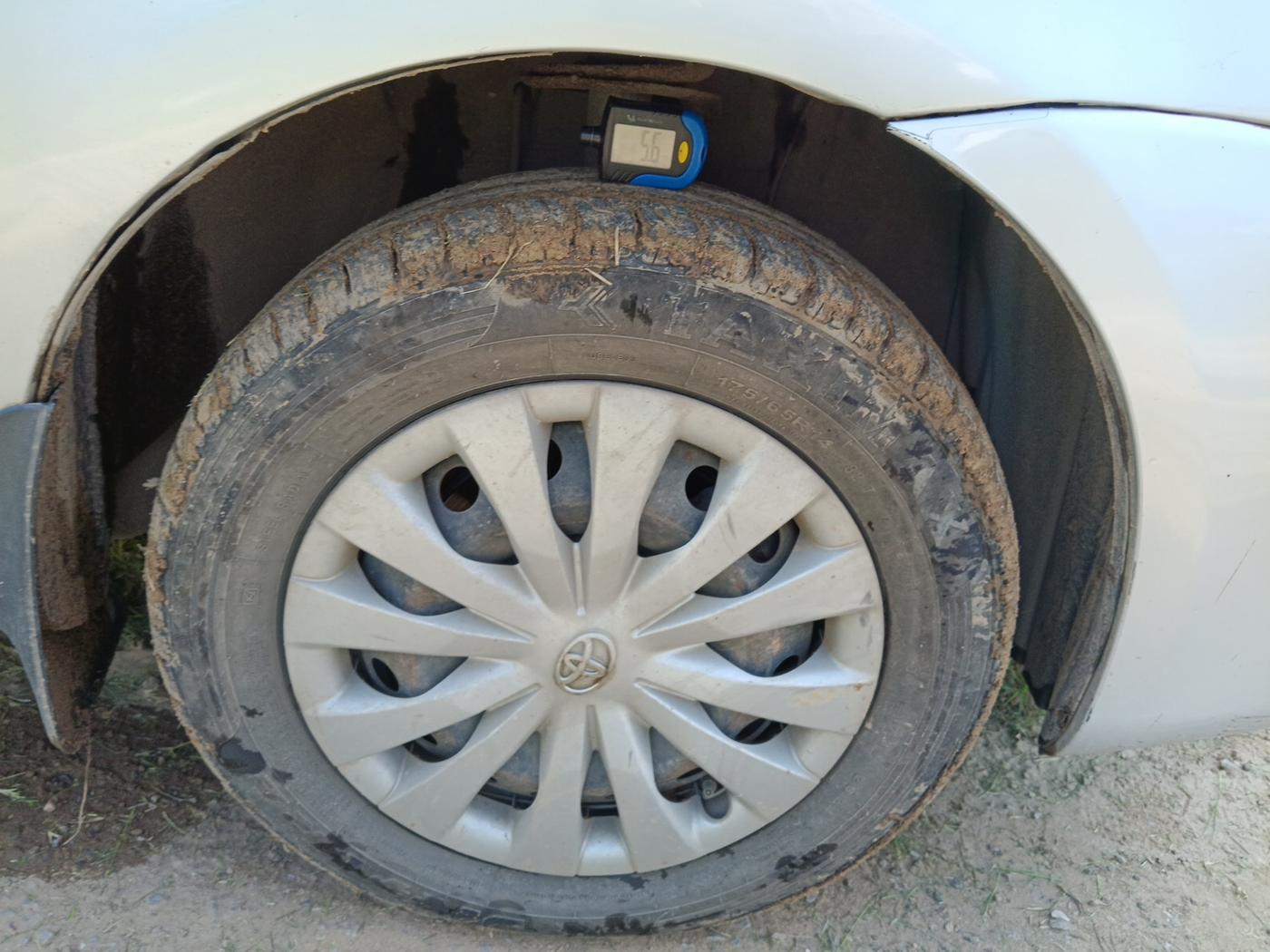 2012 Toyota Etios Liva GD, Diesel, Manual, 1,67,901 km, tyre